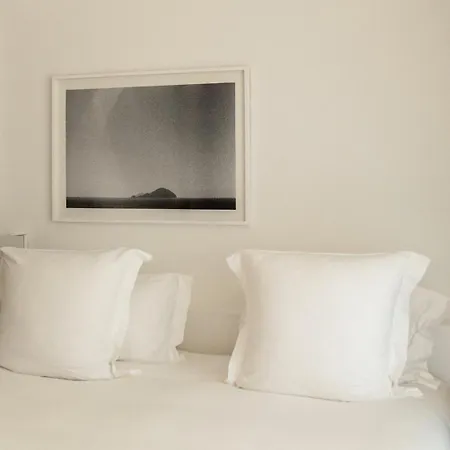 Hotel Les Roches Rouges, A Beaumier 5*