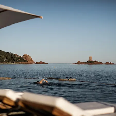 Les Roches Rouges, A Beaumier 5* Saint-Raphael (Var)