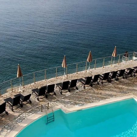Les Roches Rouges, A Beaumier Hotel 5*
